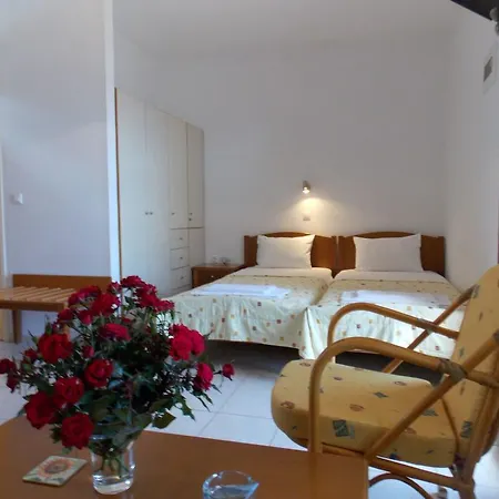 Kato Palace Ξενοδοχείο με διαμερίσματα